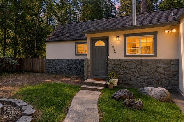 4934 Cedar Dr, Camino, CA 95709