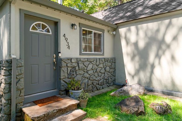 4934 Cedar Dr, Camino, CA 95709