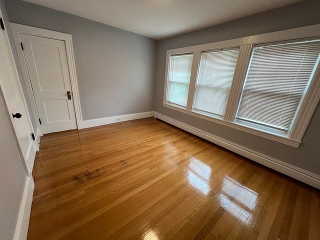 41 Cleveland Ave 41, Braintree, MA 02184