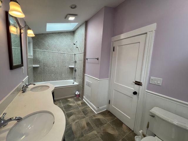 41 Cleveland Ave 41, Braintree, MA 02184