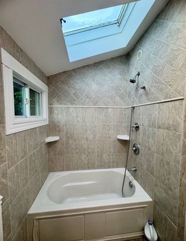 41 Cleveland Ave 41, Braintree, MA 02184