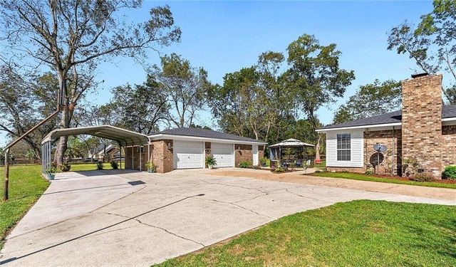 8090 Murray Hill Road, Irvington, AL 36544