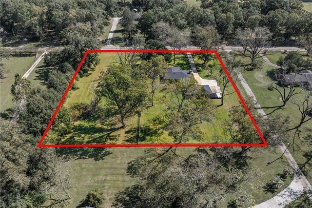 8090 Murray Hill Road, Irvington, AL 36544