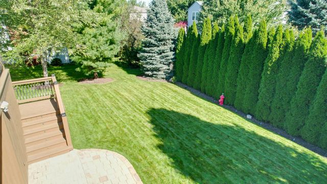 2002 Kennedy Drive, Mchenry, IL 60050