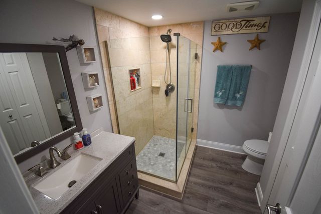 2002 Kennedy Drive, Mchenry, IL 60050