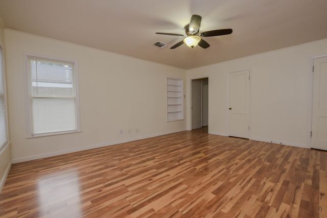 206 N Bishop Street, San Angelo, TX 76901