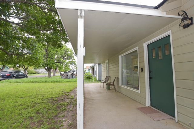 206 N Bishop Street, San Angelo, TX 76901