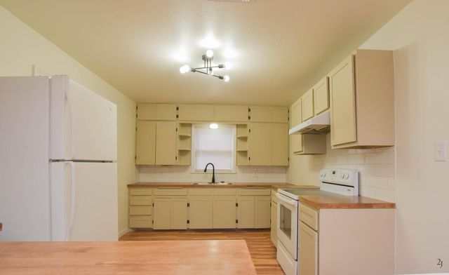 206 N Bishop Street, San Angelo, TX 76901
