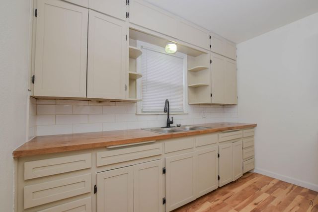 206 N Bishop Street, San Angelo, TX 76901