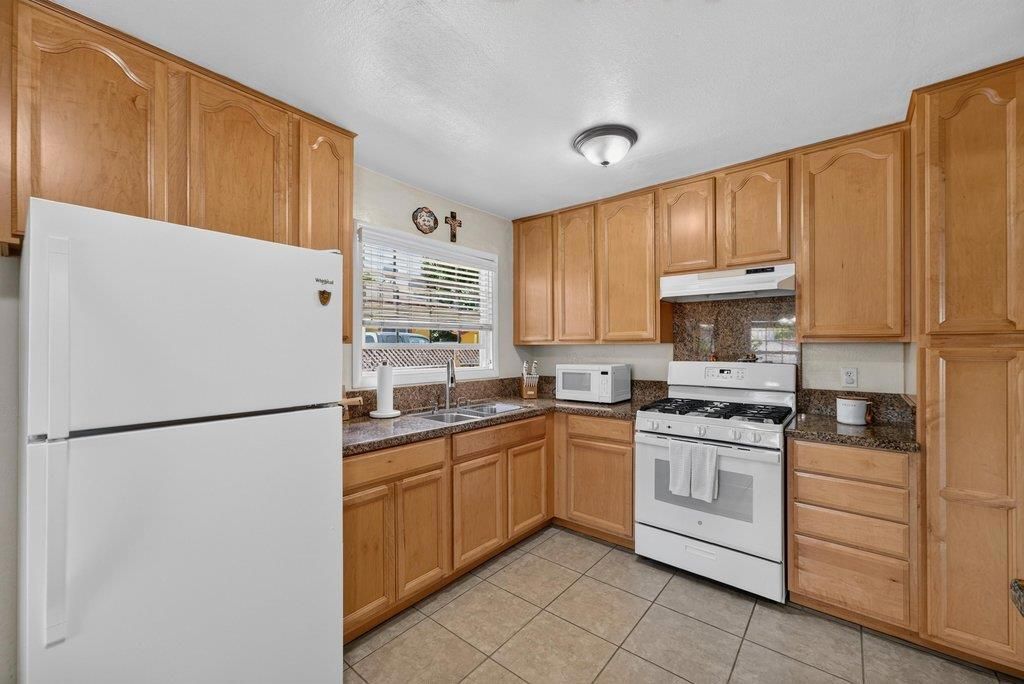 Image 11 of property listing at 55 Hill Avenue, Watsonville, CA 95076