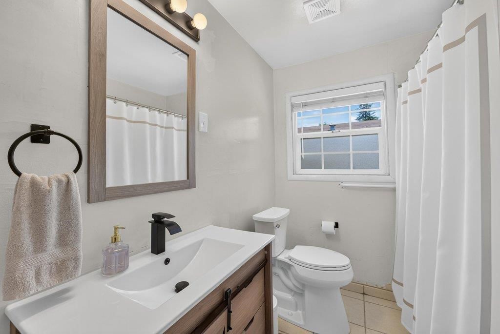 Image 14 of property listing at 55 Hill Avenue, Watsonville, CA 95076