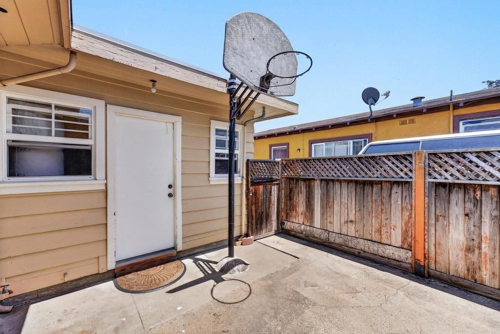 Image 22 of property listing at 55 Hill Avenue, Watsonville, CA 95076