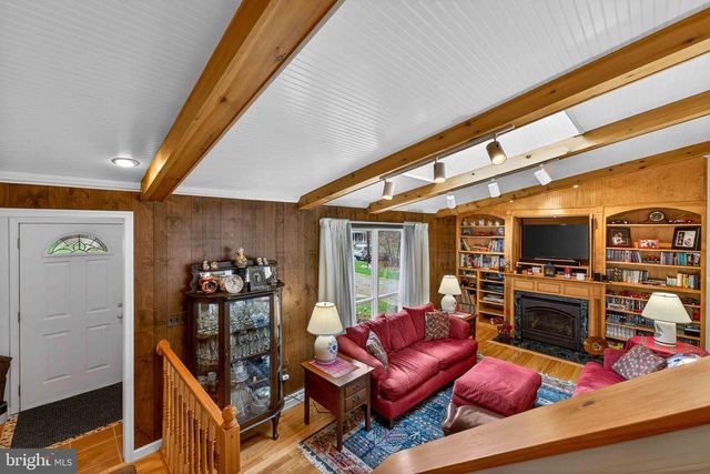 128 NAKORA DR, Blakeslee, PA 18610