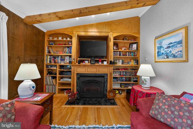 128 NAKORA DR, Blakeslee, PA 18610