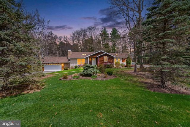 128 NAKORA DR, Blakeslee, PA 18610