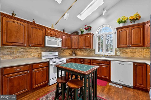 128 NAKORA DR, Blakeslee, PA 18610