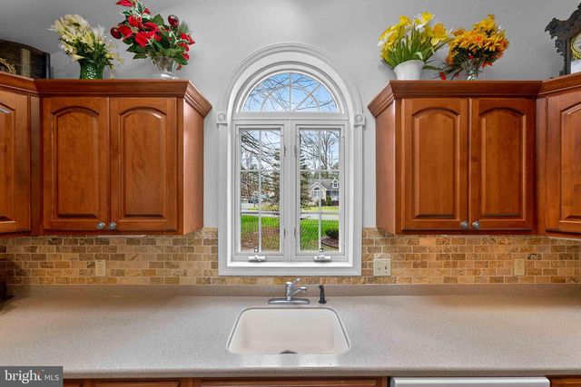 128 NAKORA DR, Blakeslee, PA 18610