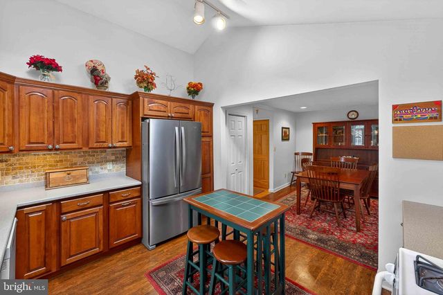 128 NAKORA DR, Blakeslee, PA 18610
