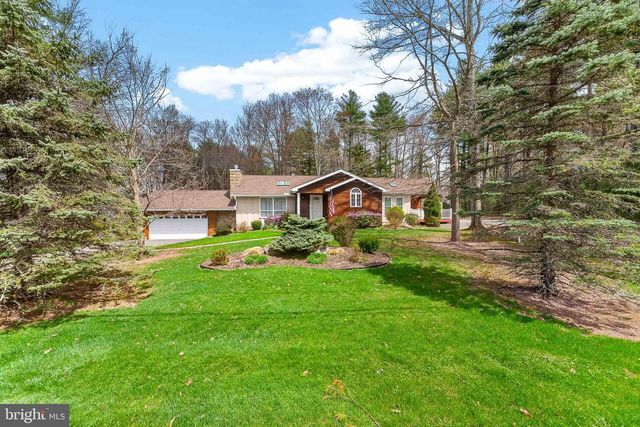 128 NAKORA DR, Blakeslee, PA 18610