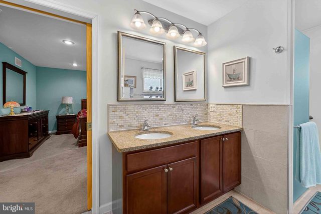 128 NAKORA DR, Blakeslee, PA 18610