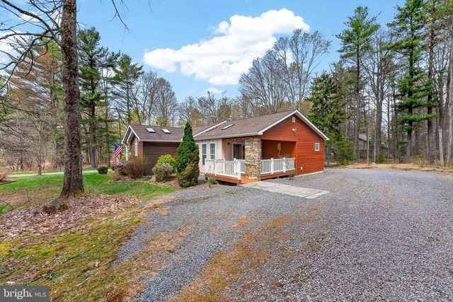 128 NAKORA DR, Blakeslee, PA 18610