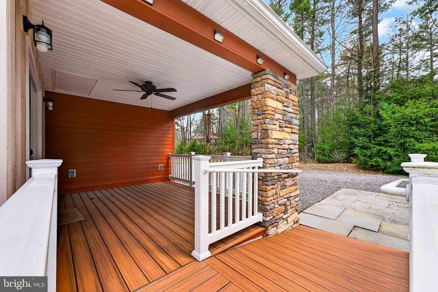 128 NAKORA DR, Blakeslee, PA 18610