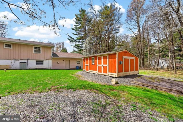 128 NAKORA DR, Blakeslee, PA 18610