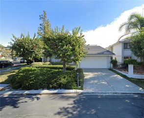 1 Holly, Irvine, CA 92612