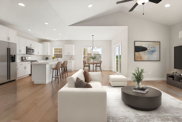 19 Meadow Drive, Monticello, IL 61856