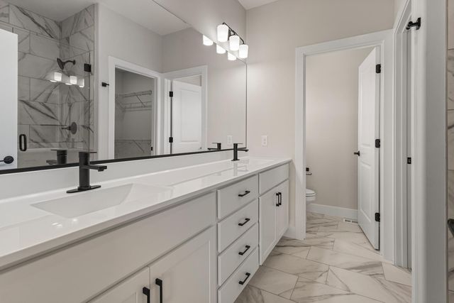 19 Meadow Drive, Monticello, IL 61856