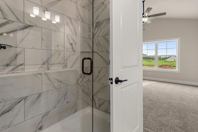 19 Meadow Drive, Monticello, IL 61856