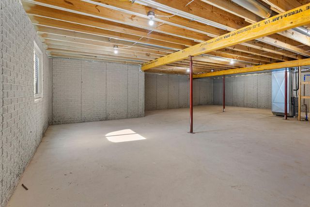 19 Meadow Drive, Monticello, IL 61856