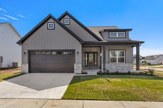 19 Meadow Drive, Monticello, IL 61856