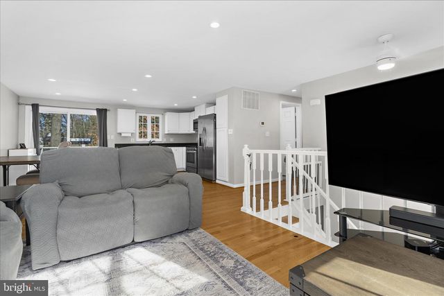 2942 E ALMONDBURY DR, Pasadena, MD 21122