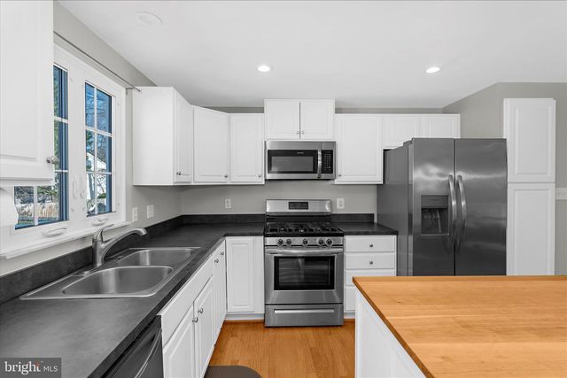 2942 E ALMONDBURY DR, Pasadena, MD 21122