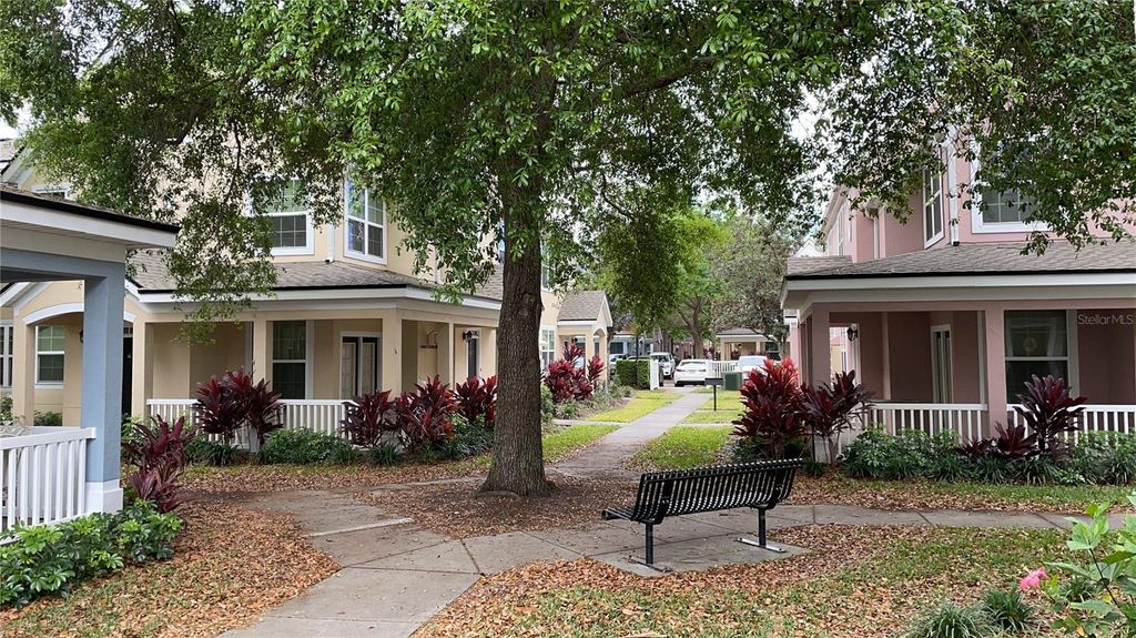 Image 28 of property listing at 3368 PARKCHESTER SQUARE BOULEVARD 202, Orlando, FL 32835