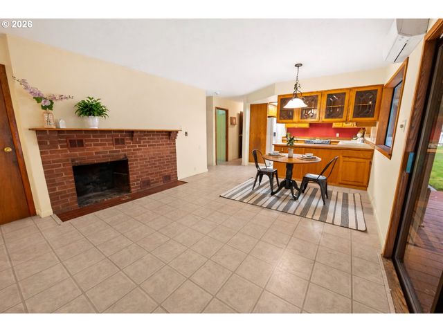 92680 KUMPULA Rd, Astoria, OR 97103