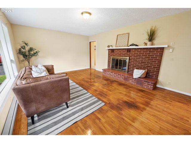 92680 KUMPULA Rd, Astoria, OR 97103