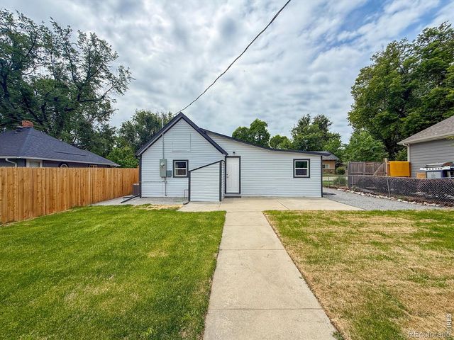 12 Marshall Place, Longmont, CO 80504