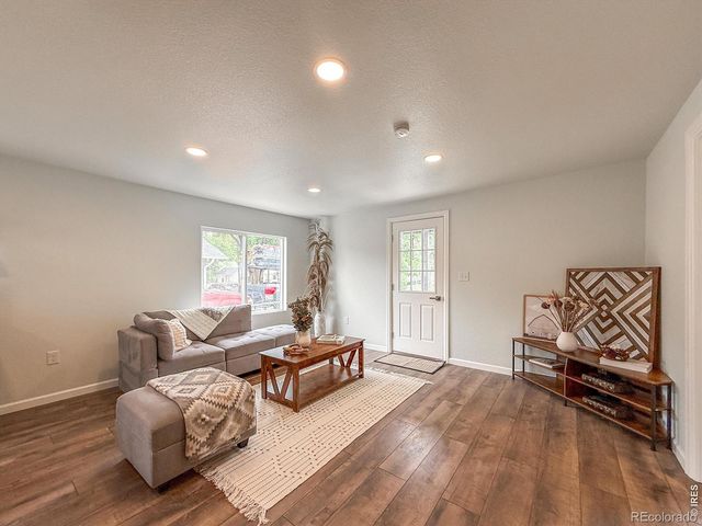 12 Marshall Place, Longmont, CO 80504