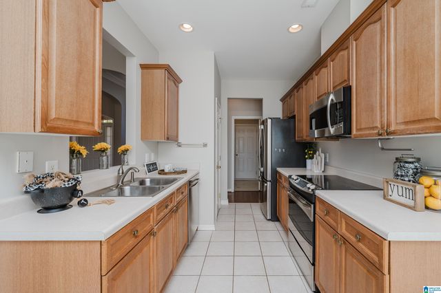 384 OLD CAHABA TRAIL, Helena, AL 35080