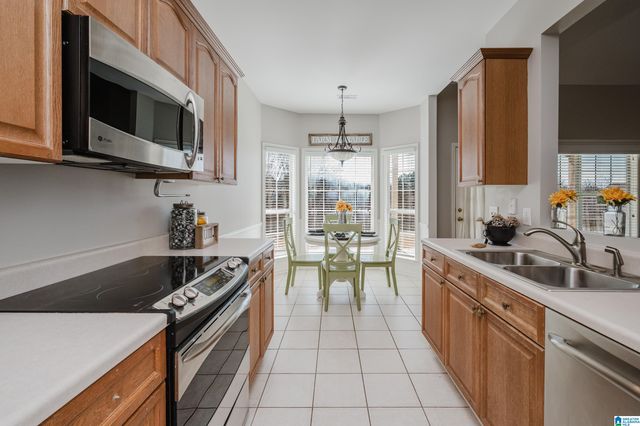 384 OLD CAHABA TRAIL, Helena, AL 35080