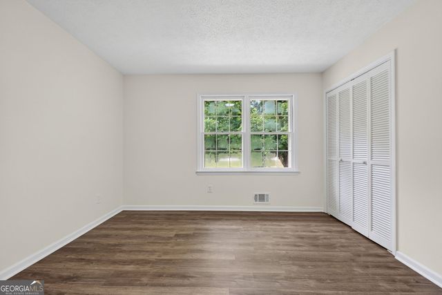 2344 W McIntosh Road, Griffin, GA 30223