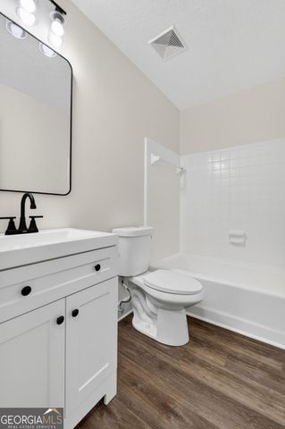 2344 W McIntosh Road, Griffin, GA 30223