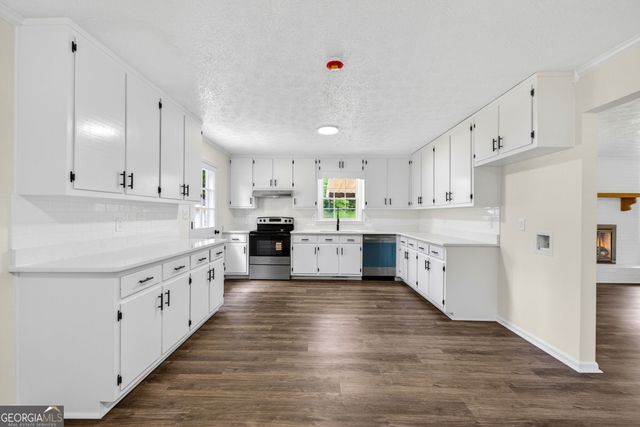 2344 W McIntosh Road, Griffin, GA 30223