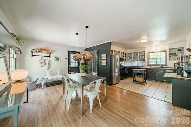 7116 Sherbourne Drive, Charlotte, NC 28210