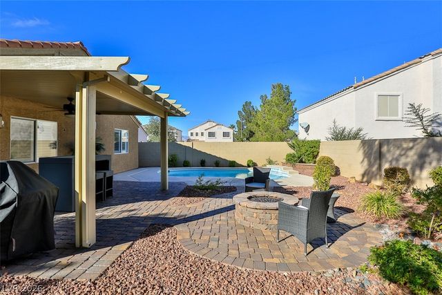 3240 Peaceful Shadows Court, Henderson, NV 89052