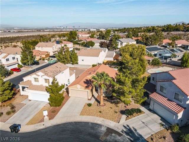 3240 Peaceful Shadows Court, Henderson, NV 89052