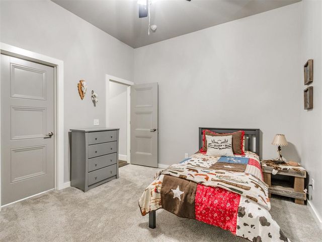 4304 Bridge Wood Lane, Oklahoma City, OK 73179