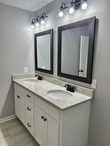 375 Randall Ln, Manchester, TN 37355